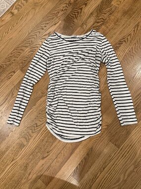 Maternity Bearsland White and Black Striped Long-Sleeve Tee